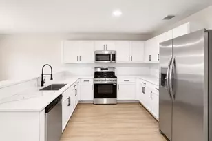 15911 Sheldon Ridge Way, Houston, TX 77044 - Photo 11