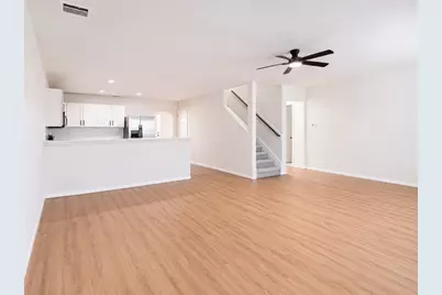 15911 Sheldon Ridge Way, Houston, TX 77044 - Photo 7