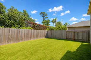 15911 Sheldon Ridge Way, Houston, TX 77044 - Photo 29