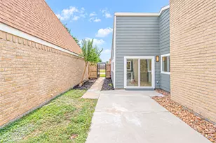 11935 River Meadow Ln, Meadows Place, TX 77477 - Photo 29