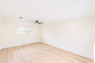 11935 River Meadow Ln, Meadows Place, TX 77477 - Photo 25
