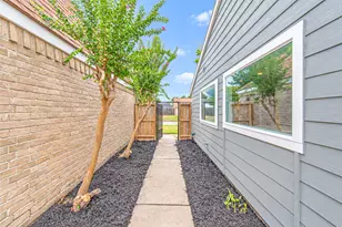11935 River Meadow Ln, Meadows Place, TX 77477 - Photo 33