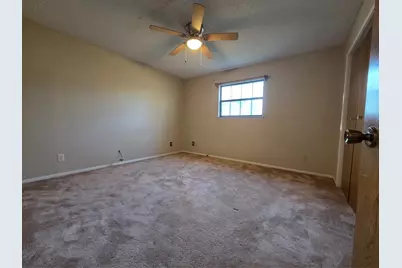 138 Pin Oak Drive, Angleton, TX 77515 - Photo 11