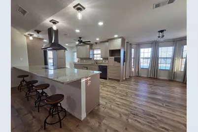 138 Pin Oak Drive, Angleton, TX 77515 - Photo 7