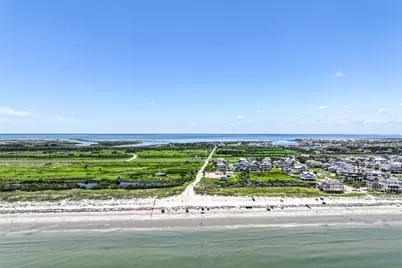 14450 Spyglass Circle, Galveston, TX 77554 - Photo 37