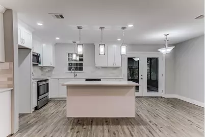 5535 Elm Springs Drive, Houston, TX 77048 - Photo 13