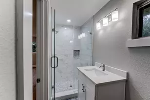 5535 Elm Springs Dr, Houston, TX 77048 - Photo 25