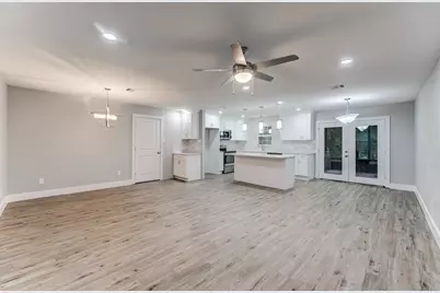 5535 Elm Springs Drive, Houston, TX 77048 - Photo 7
