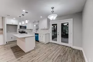 5535 Elm Springs Dr, Houston, TX 77048 - Photo 21