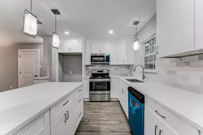 5535 Elm Springs Drive, Houston, TX 77048 - Photo 15