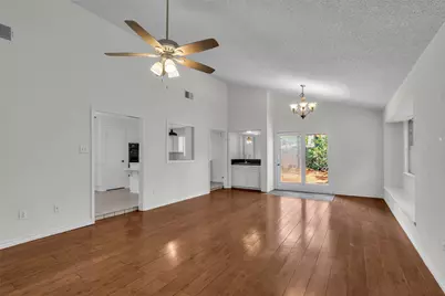 2023 Shadow Rock Drive, Kingwood, TX 77339 - Photo 9
