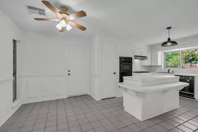 2023 Shadow Rock Drive, Kingwood, TX 77339 - Photo 15