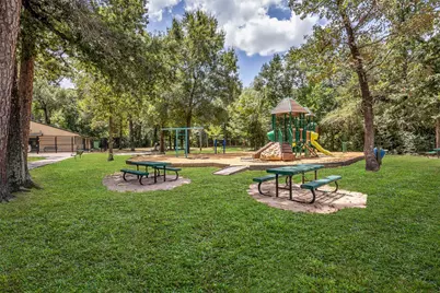 2023 Shadow Rock Drive, Kingwood, TX 77339 - Photo 33