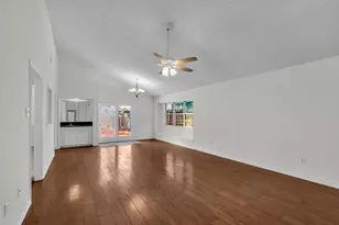 2023 Shadow Rock Dr, Kingwood, TX 77339 - Photo 7