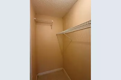 4027 Summit Valley Drive, Houston, TX 77082 - Photo 17