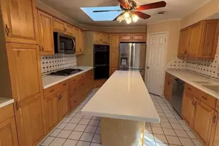 4027 Summit Valley Dr, Houston, TX 77082 - Photo 9