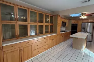 4027 Summit Valley Dr, Houston, TX 77082 - Photo 7