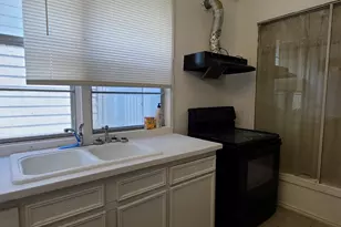 6342 Gladewell Dr, Houston, TX 77072 - Photo 9