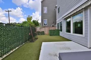 1523 Aldana Pl, Houston, TX 77055 - Photo 33