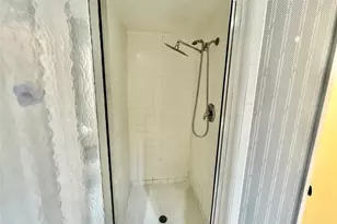 10131 Sagedale Dr, Houston, TX 77089 - Photo 11