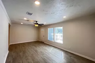 7337 Orville St, Houston, TX 77028 - Photo 9