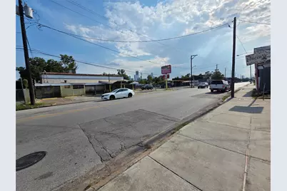 1005 Hogan Street, Houston, TX 77009 - Photo 3