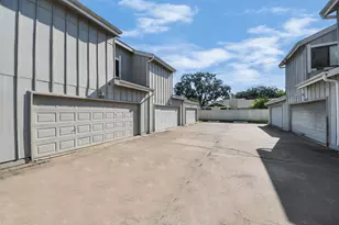 12934 Greenway Chase Ct, Houston, TX 77072 - Photo 33