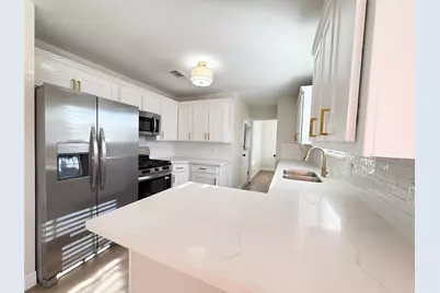 1312 Travis Street, Nederland, TX 77627 - Photo 11