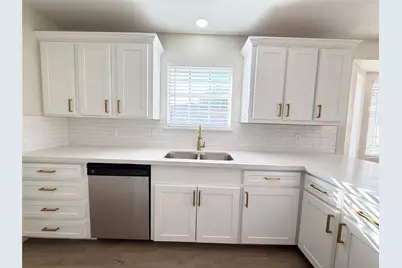 1312 Travis Street, Nederland, TX 77627 - Photo 13