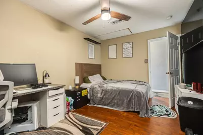 302 Britt Bailey Blvd, Angleton, TX 77515 - Photo 23