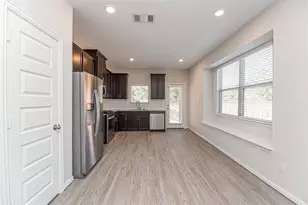 107 Silver Sky Ct, Conroe, TX 77304 - Photo 9