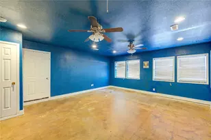 2705 6th Ave N, Texas City, TX 77590 - Photo 15