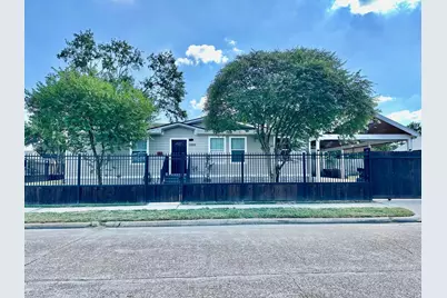 11935 Greenspark Lane, Houston, TX 77044 - Photo 41