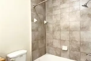 10060 Emnora Ln, Houston, TX 77080 - Photo 9