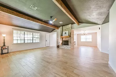 1413 23rd Avenue N, Texas City, TX 77590 - Photo 5