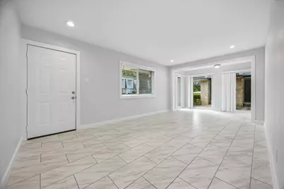 12633 Memorial Drive #141, Houston, TX 77024 - Photo 3