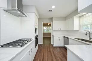 5438 Jackwood St, Houston, TX 77096 - Photo 11