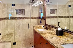 3311 Yupon St, Houston, TX 77006 - Photo 11