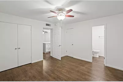 2121 Fountain View Drive #61, Houston, TX 77057 - Photo 9