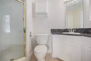 12847 Memorial Dr, Houston, TX 77024 - Photo 19