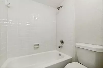 2626 Holly Hall Street #605, Houston, TX 77054 - Photo 15