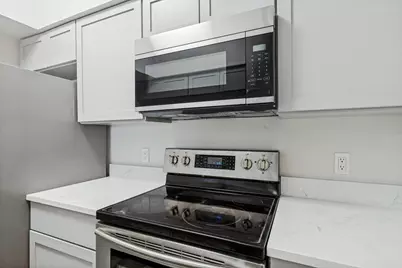 2626 Holly Hall Street #605, Houston, TX 77054 - Photo 9