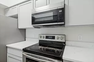 2626 Holly Hall St, Houston, TX 77054 - Photo 9