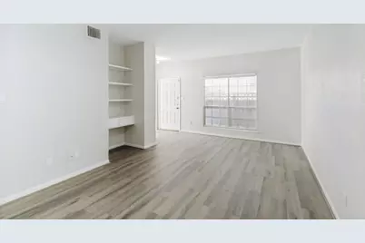 2626 Holly Hall Street #605, Houston, TX 77054 - Photo 5