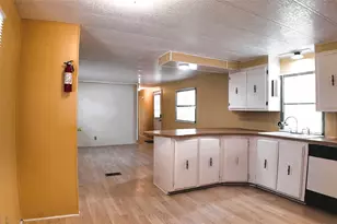 251 Oakdale Dr, Huntsville, TX 77320 - Photo 19