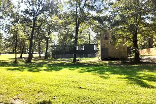 251 Oakdale Dr, Huntsville, TX 77320 - Photo 5