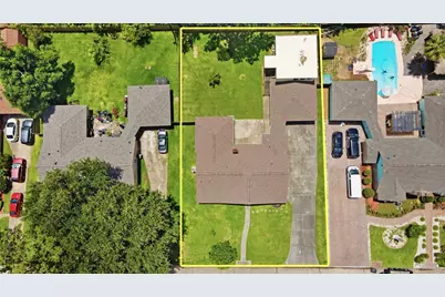 2818 Frostwood Circle, Dickinson, TX 77539 - Photo 35
