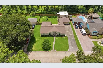 2818 Frostwood Circle, Dickinson, TX 77539 - Photo 31