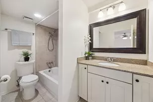 1330 Augusta Dr, Houston, TX 77057 - Photo 9