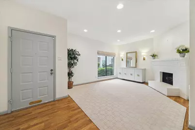 1330 Augusta Drive #6, Houston, TX 77057 - Photo 1